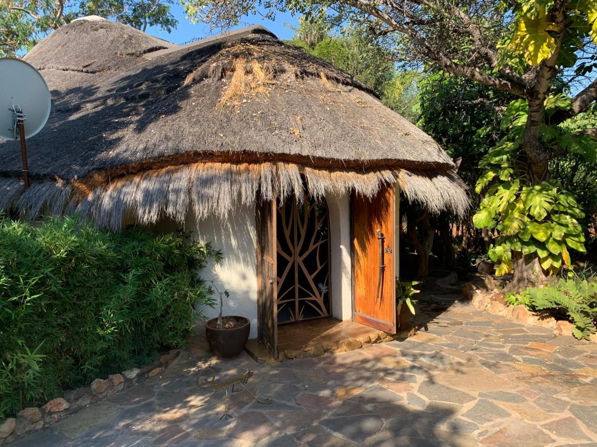 Hippomoon Lodge Game Reserve Hoedspruit Buitenkant foto