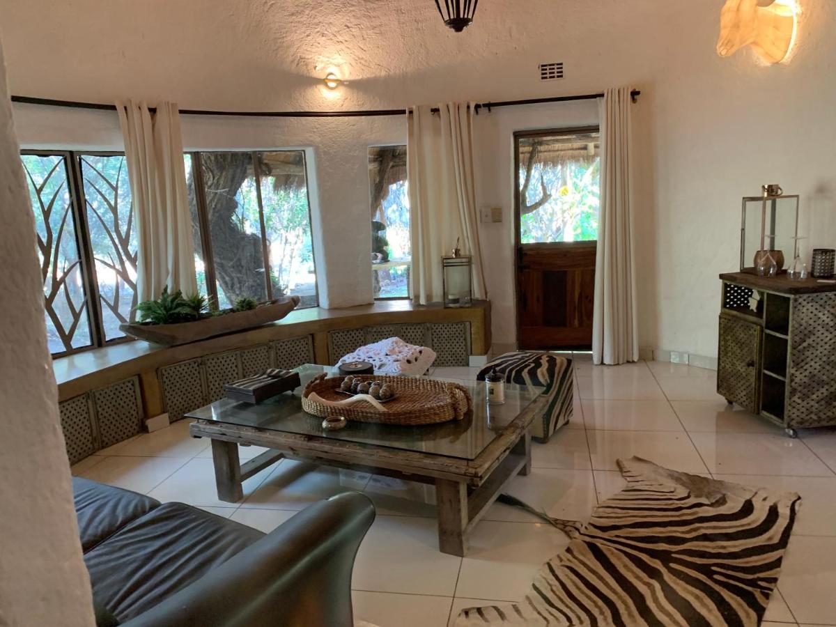 Hippomoon Lodge Game Reserve Hoedspruit Buitenkant foto