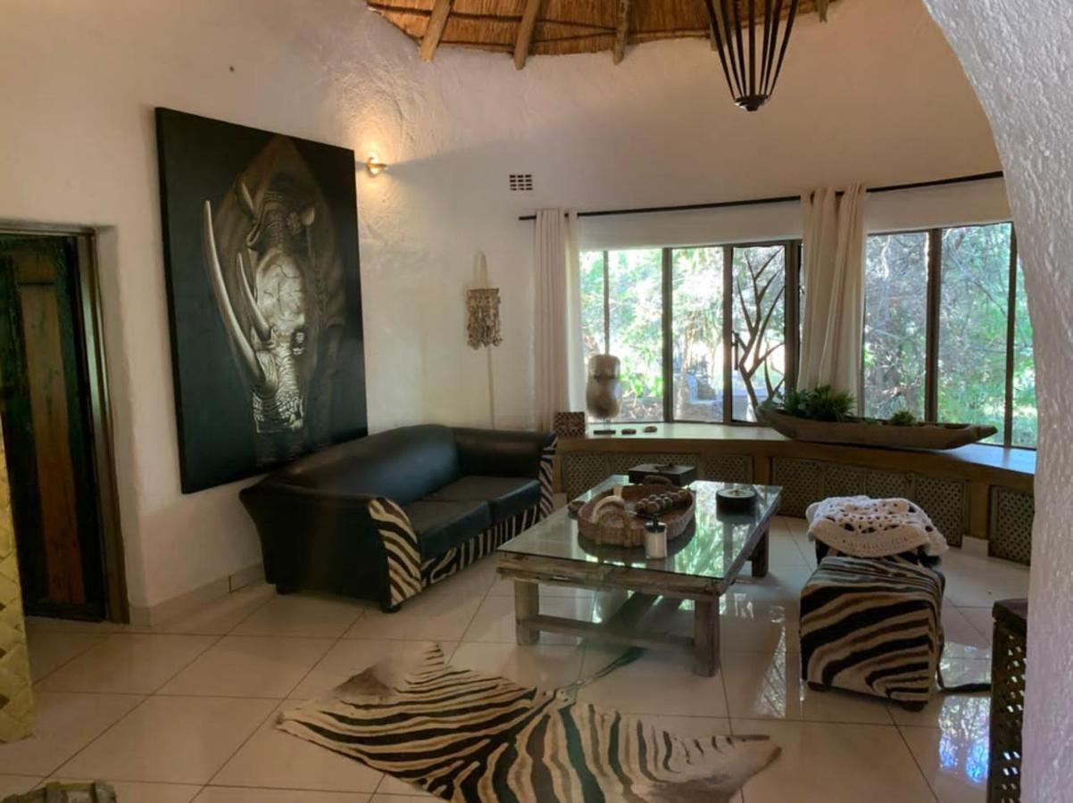 Hippomoon Lodge Game Reserve Hoedspruit Buitenkant foto